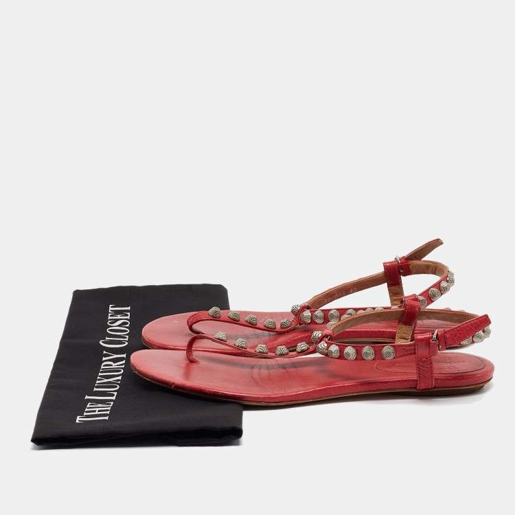 Pre Owned Balenciaga Dark Pink Leather Studded Thong Flat Sandals Size 40