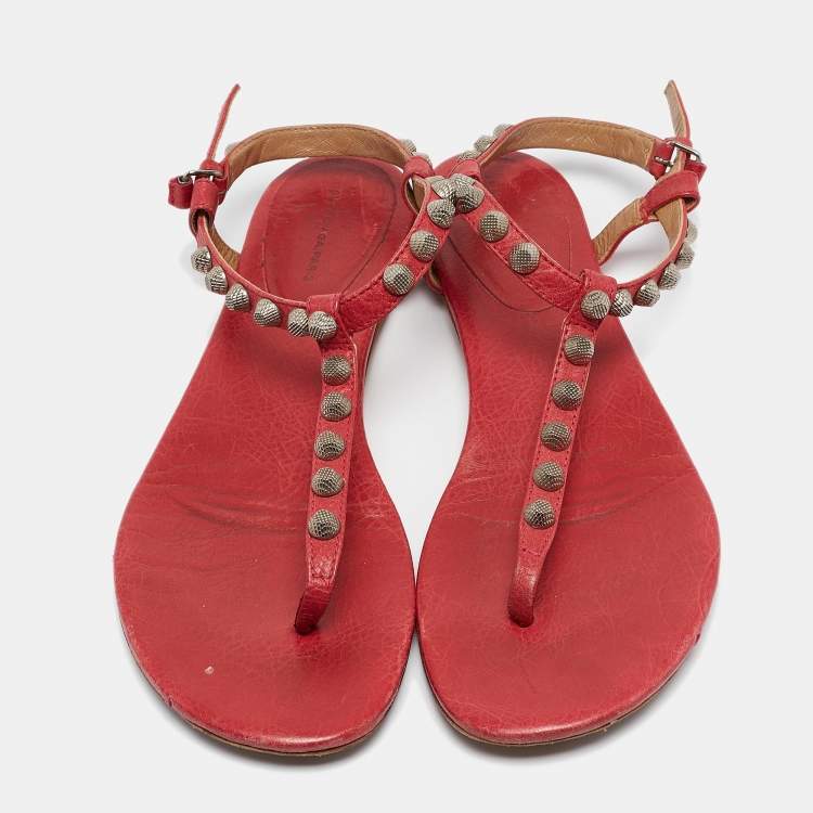 Pre Owned Balenciaga Dark Pink Leather Studded Thong Flat Sandals Size 40