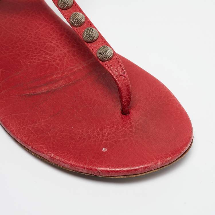 Pre Owned Balenciaga Dark Pink Leather Studded Thong Flat Sandals Size 40