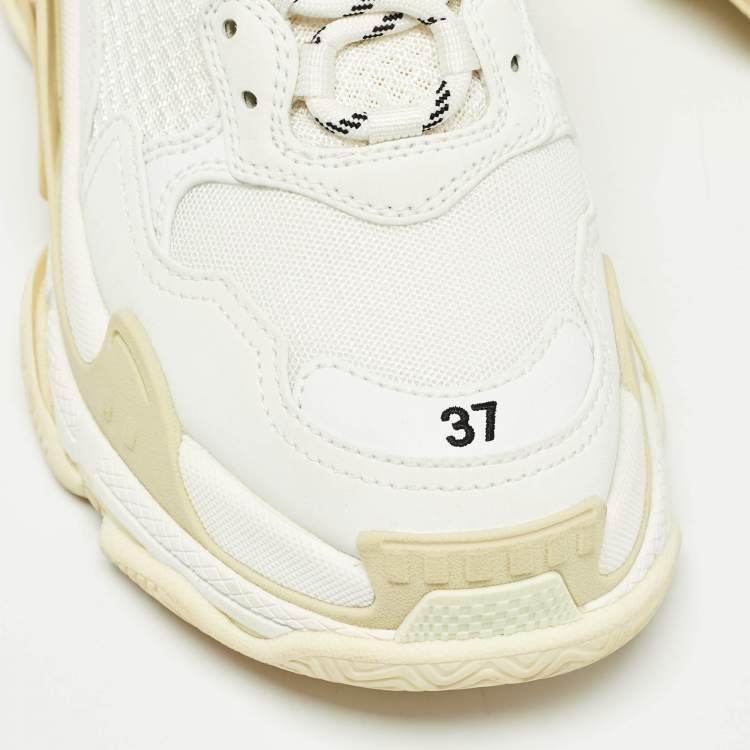 مملوكة مسبقًا Balenciaga White Faux Leather and Mesh Triple S Sneakers Size 37