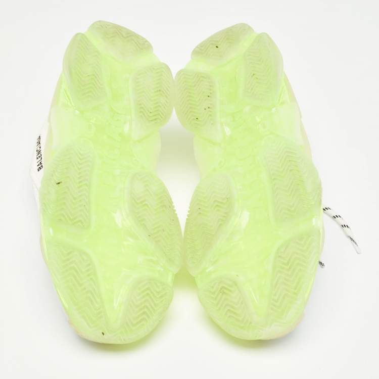 مملوكة مسبقًا Balenciaga White Faux Leather and Mesh Triple S Clear Sneakers Size 40