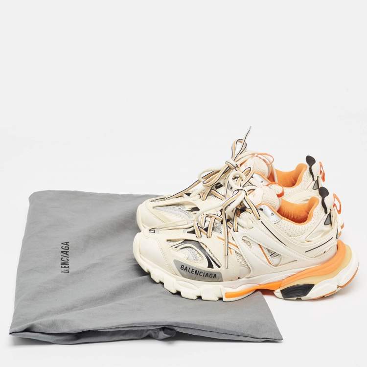 مملوكة مسبقًا Balenciaga White Faux Leather and Mesh Track Sneakers Size 37
