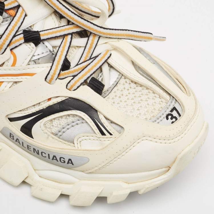 مملوكة مسبقًا Balenciaga White Faux Leather and Mesh Track Sneakers Size 37