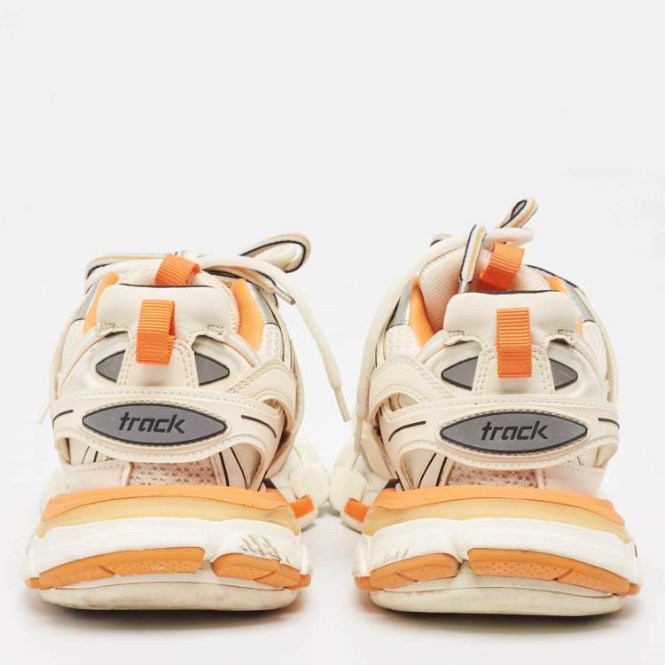 مملوكة مسبقًا Balenciaga White Faux Leather and Mesh Track Sneakers Size 37