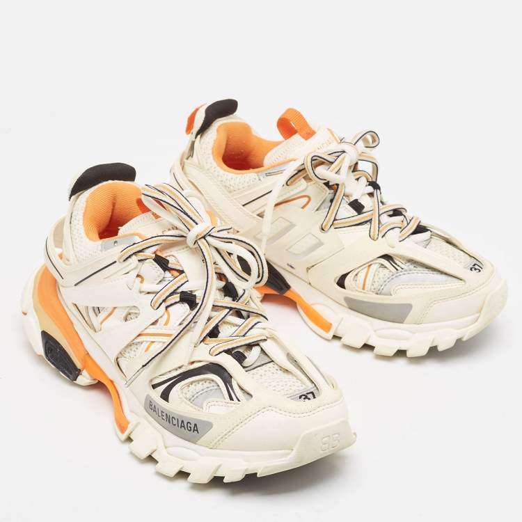 مملوكة مسبقًا Balenciaga White Faux Leather and Mesh Track Sneakers Size 37