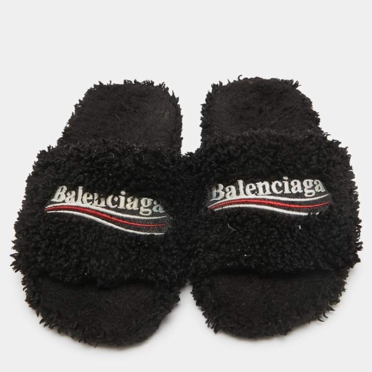 Pre Owned Balenciaga Black Shearing Fur Flat Slides Size 36