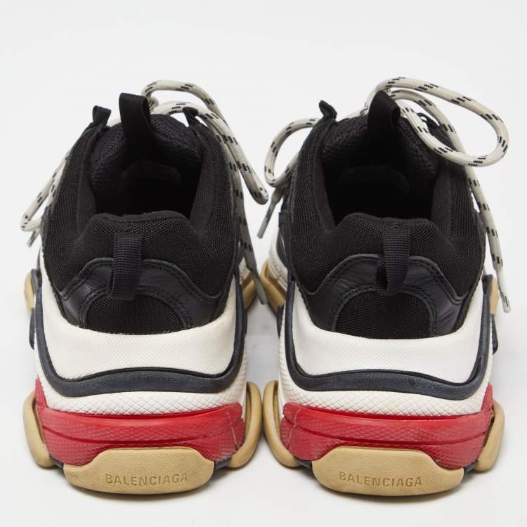 مملوكة مسبقًا Balenciaga Black Mesh and Leather Triple S Sneakers Size 37