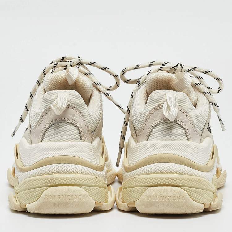 مملوكة مسبقًا Balenciaga White/Grey Mesh and Leather Triple S Sneakers Size 35