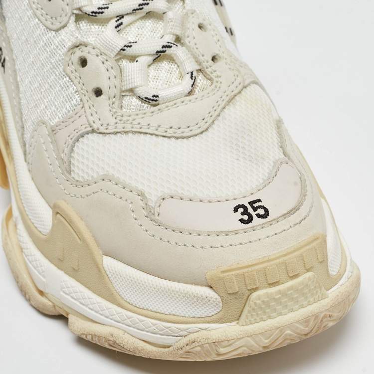 مملوكة مسبقًا Balenciaga White/Grey Mesh and Leather Triple S Sneakers Size 35
