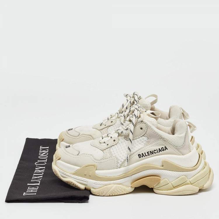 مملوكة مسبقًا Balenciaga White/Grey Mesh and Leather Triple S Sneakers Size 35