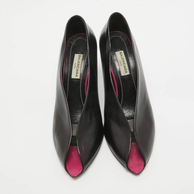 Pre Owned Balenciaga Black Leather V Neck Peep Toe Pumps Size 36.5