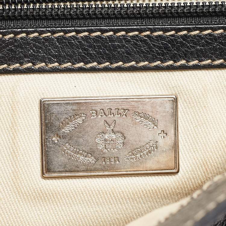 Pre Owned Bally Black Leather Flap Shoulder Bag