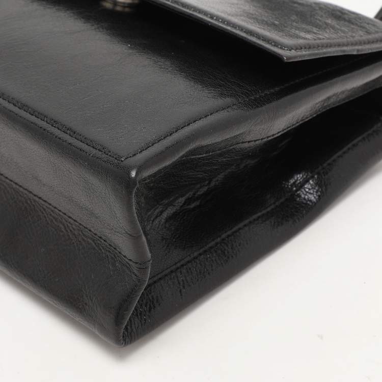 Pre Owned Bally Black Patent Leather Chain Shoulder Bag