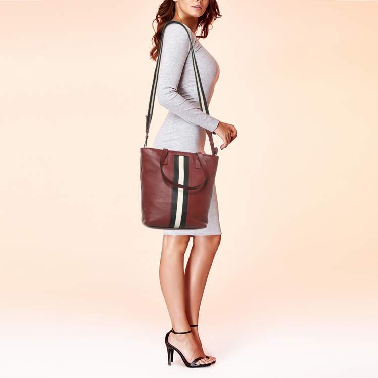 Pre Owned Bally Red Leather Tracie Vertical Tote