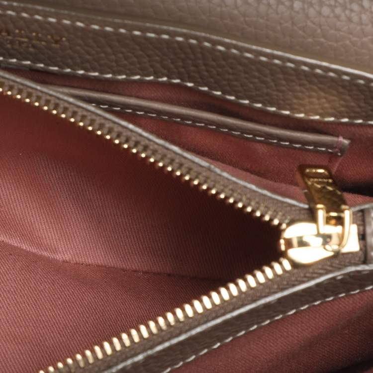 مملوكة مسبقًا Bally Brown Leather Leena Crossbody Bag