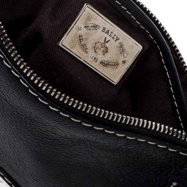 Pre Owned Bally Black Leather Pochette Bag