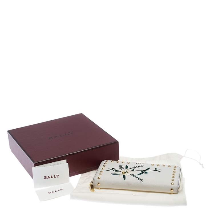 Pre Owned Bally Cream Leather Studded Embroidered Zip Around Wallet