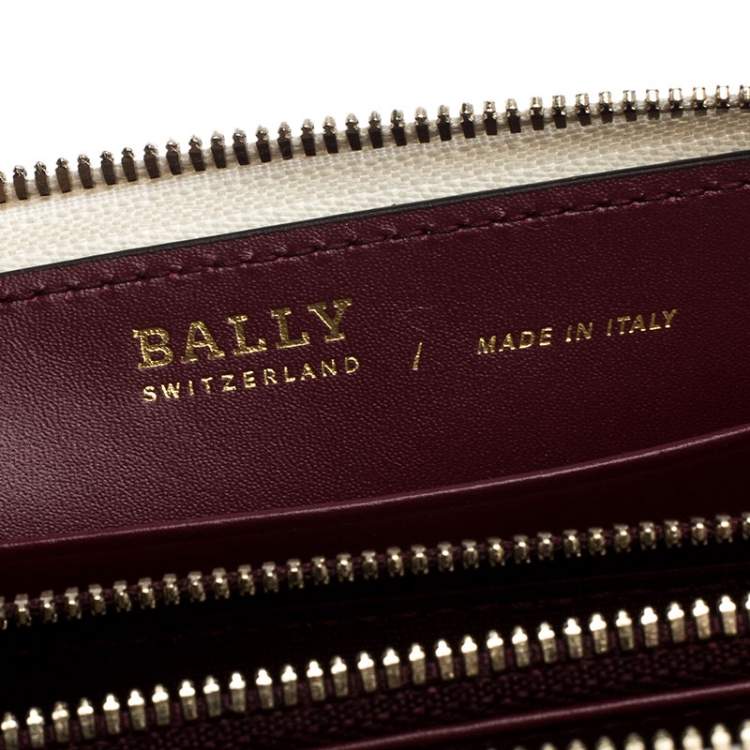 Pre Owned Bally Cream Leather Studded Embroidered Zip Around Wallet