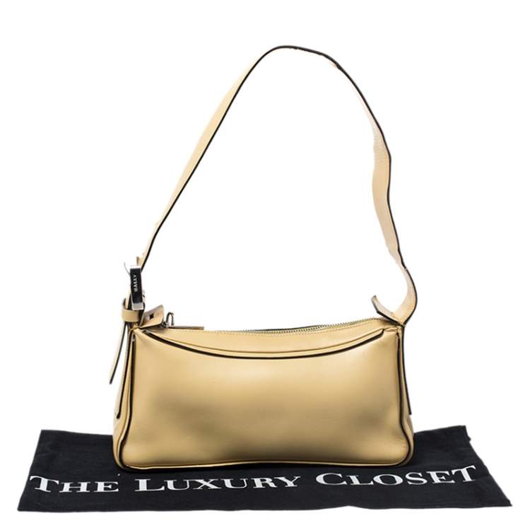 Pre Owned Bally Light Yellow Leather Zip Shoulder Bag