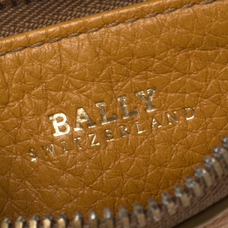 Pre Owned Bally Yellow Leather Zip Card Holder