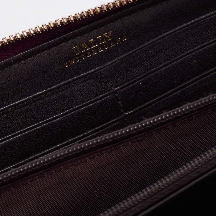 Pre Owned Bally Purple Leather Zip Around Wallet