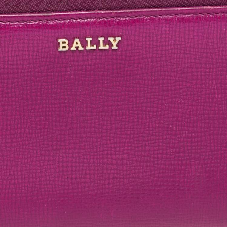 Pre Owned Bally Purple Leather Zip Around Wallet