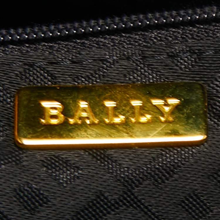 Pre Owned Bally Navy Blue Quilted Leather Shoulder Bag