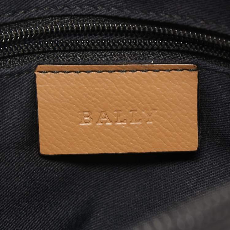 Pre Owned Bally Dark Blue/Beige Nylon and Leather Shoulder Bag