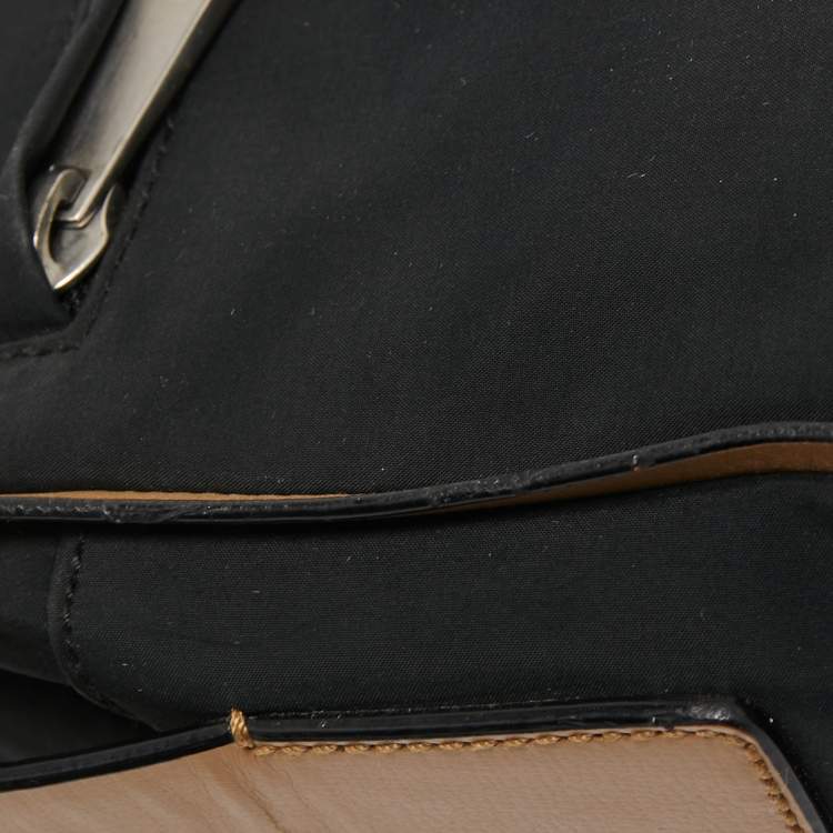 Pre Owned Bally Dark Blue/Beige Nylon and Leather Shoulder Bag