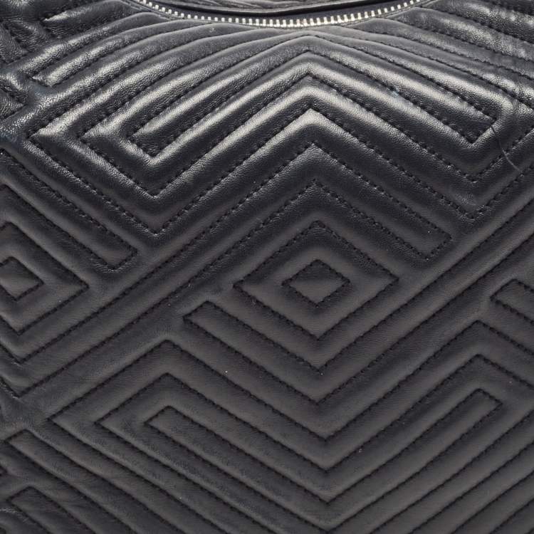 Pre Owned Bally Black Quilted Leather Zip Shoulder Bag