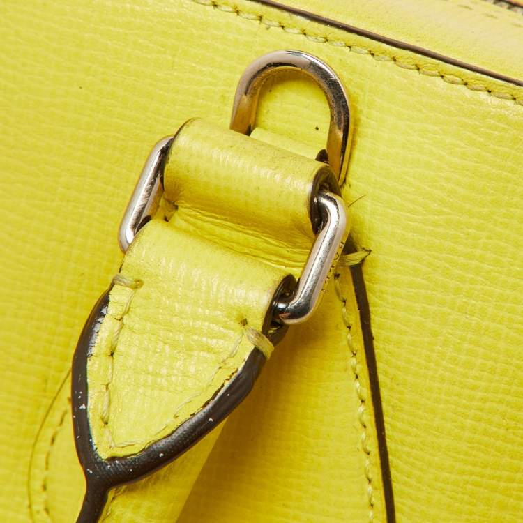 مملوكة مسبقًا Bally Yellow Leather Camera Crossbody Bag