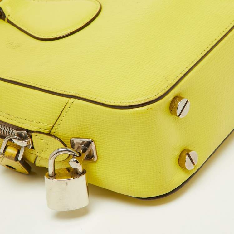 مملوكة مسبقًا Bally Yellow Leather Camera Crossbody Bag