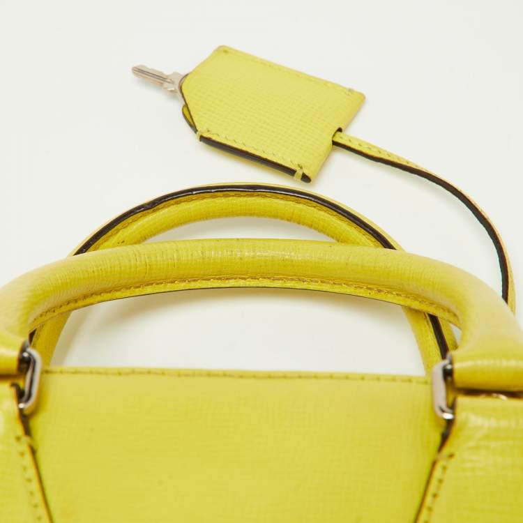 مملوكة مسبقًا Bally Yellow Leather Camera Crossbody Bag