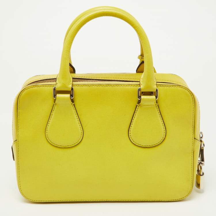 مملوكة مسبقًا Bally Yellow Leather Camera Crossbody Bag