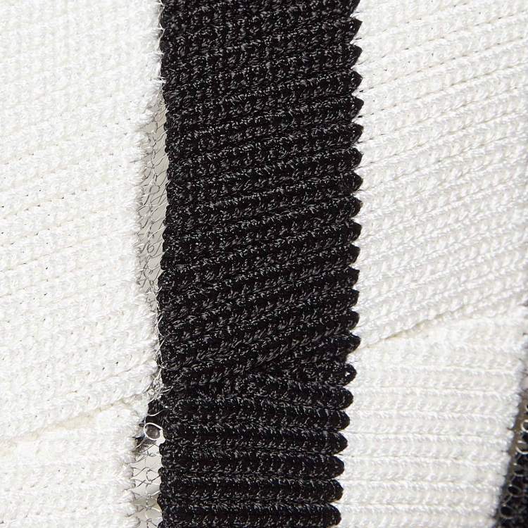 Pre Owned Balmain Black/White Knitted Crop Top M