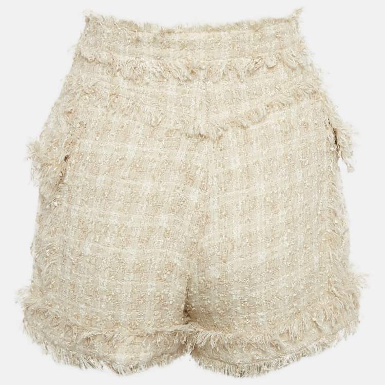 Pre Owned Balmain Off-White Tweed Gold Tone Button Detail Shorts M