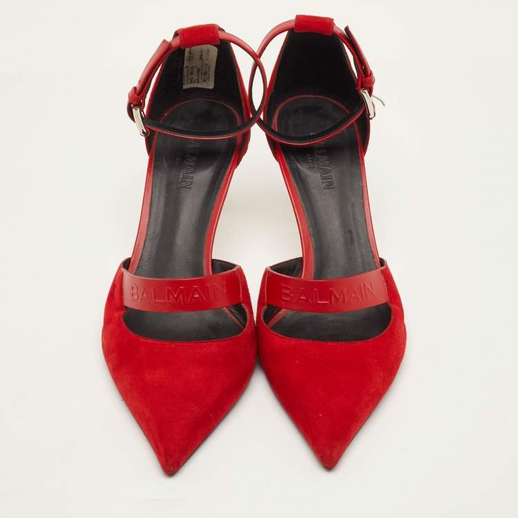 مملوكة مسبقًا Balmain Size 38 Red Suede and Leather Logo Embossed Ankle Strap Pumps
