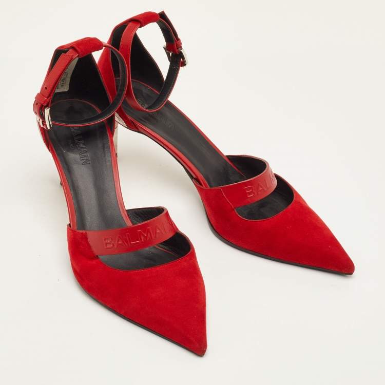مملوكة مسبقًا Balmain Size 38 Red Suede and Leather Logo Embossed Ankle Strap Pumps
