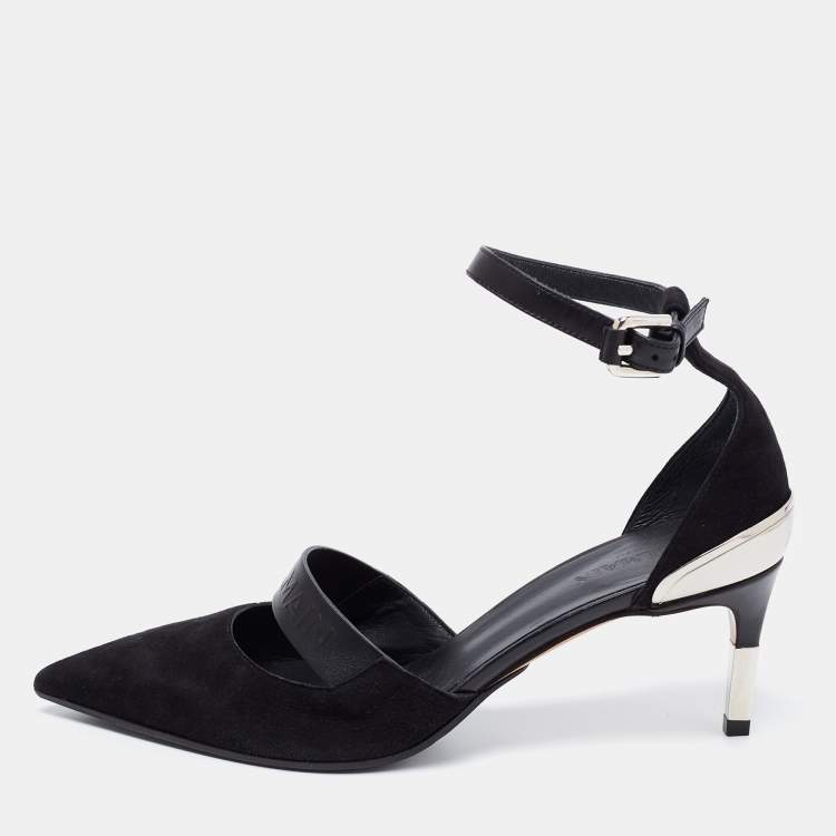 مملوكة مسبقًا Balmain Black Suede and Logo Embossed Leather Ankle-Strap Pumps Size 36