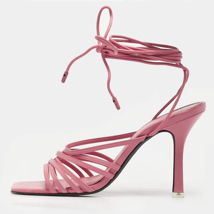 مملوكة مسبقًا Black Suede Studio Size 40 Pink Leather Ankle Strap Sandals