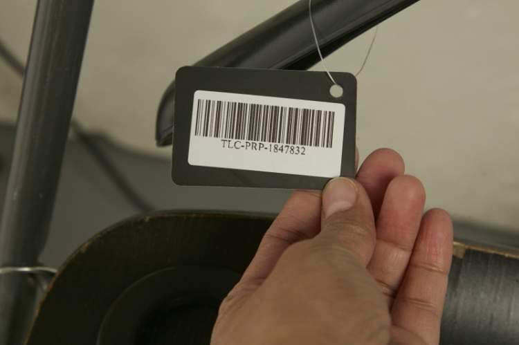 Pre Owned بلوزة بلومارين حرير مزينة بكشكشة تفاصيل كريمي كبيرة