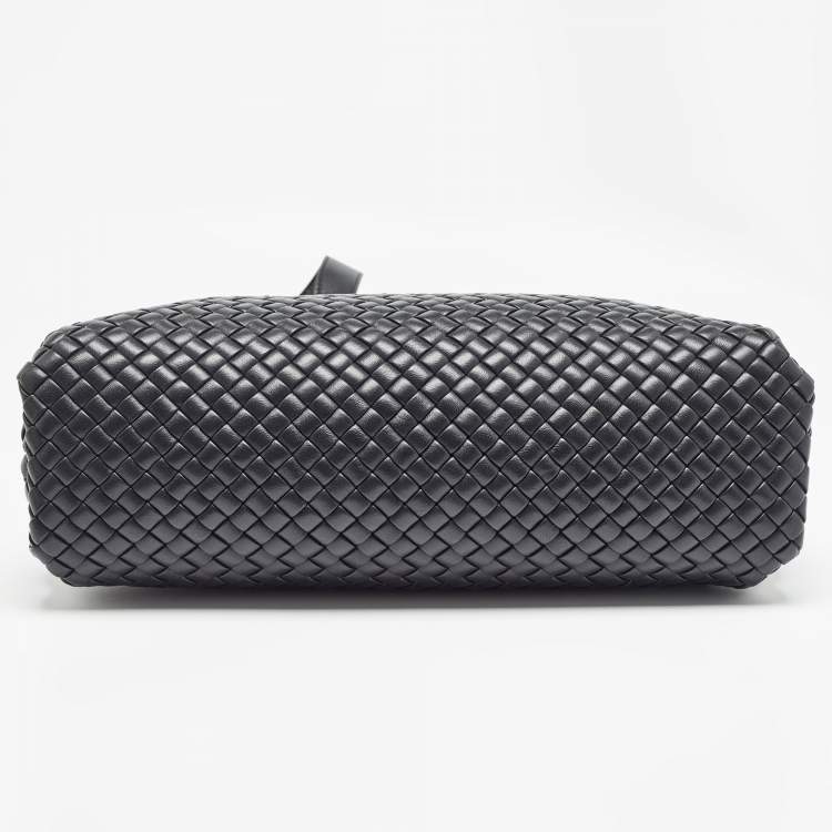 Pre Owned Bottega Veneta Black Padded Intrecciato Leather Medium Top Handle Bag