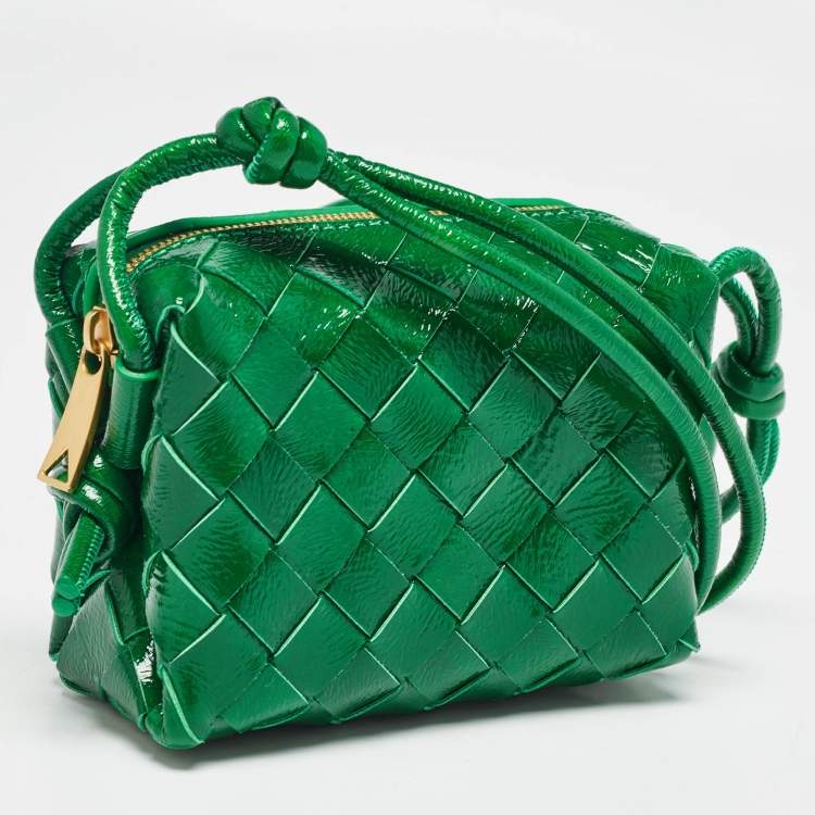 Pre Owned Bottega Veneta Green Intrecciato Patent Leather Candy Loop Crossbody Bag