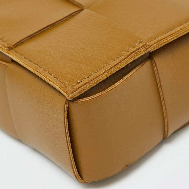 Pre Owned Bottega Veneta Brown Intrecciato Leather Mini Candy Cassette Crossbody Bag