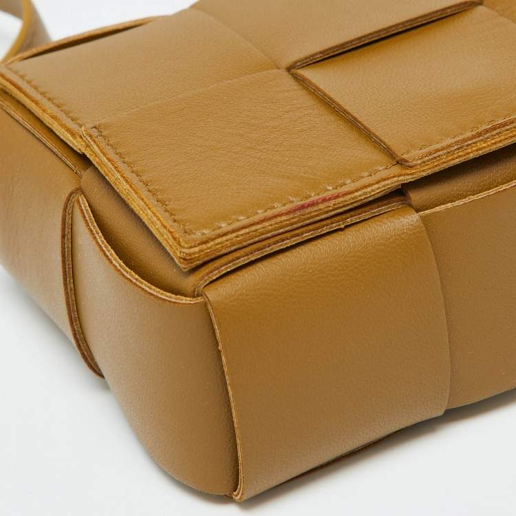 Pre Owned Bottega Veneta Brown Intrecciato Leather Mini Candy Cassette Crossbody Bag