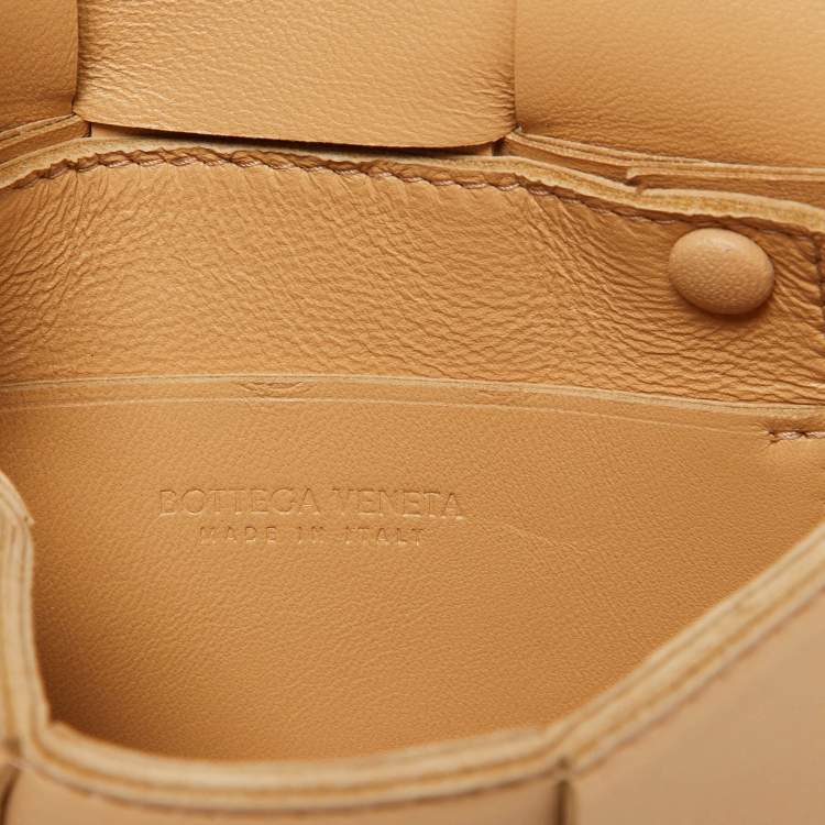 Pre Owned Bottega Veneta Beige Intrecciato Leather Mini Candy Cassette Crossbody Bag