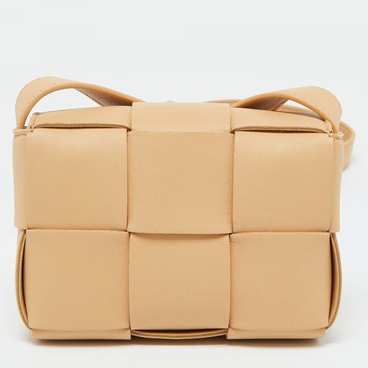 Pre Owned Bottega Veneta Beige Intrecciato Leather Mini Candy Cassette Crossbody Bag