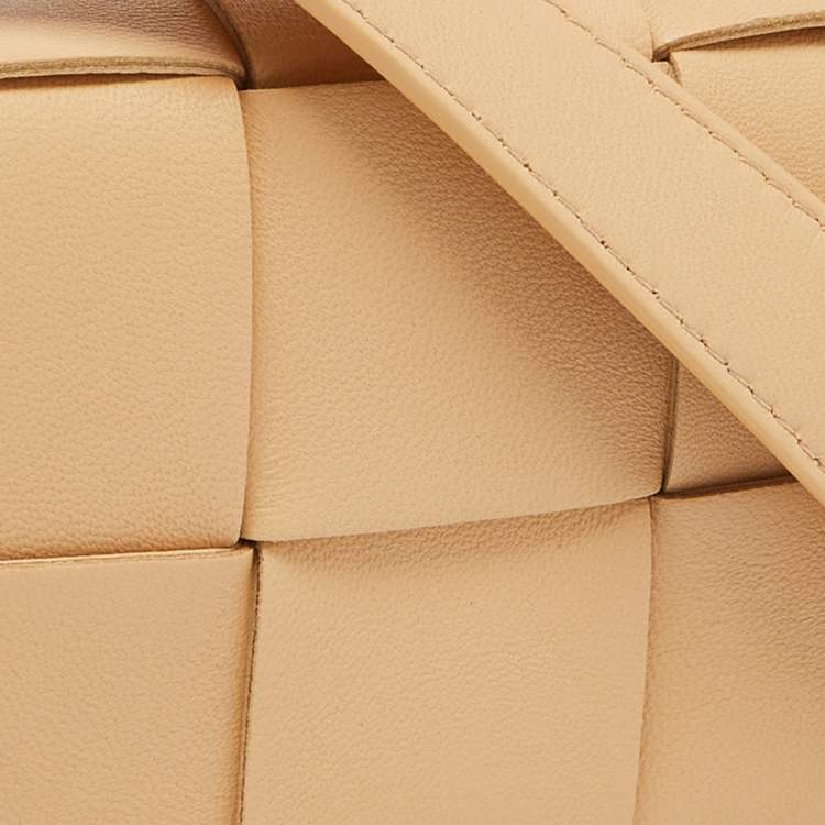 Pre Owned Bottega Veneta Beige Intrecciato Leather Mini Candy Cassette Crossbody Bag