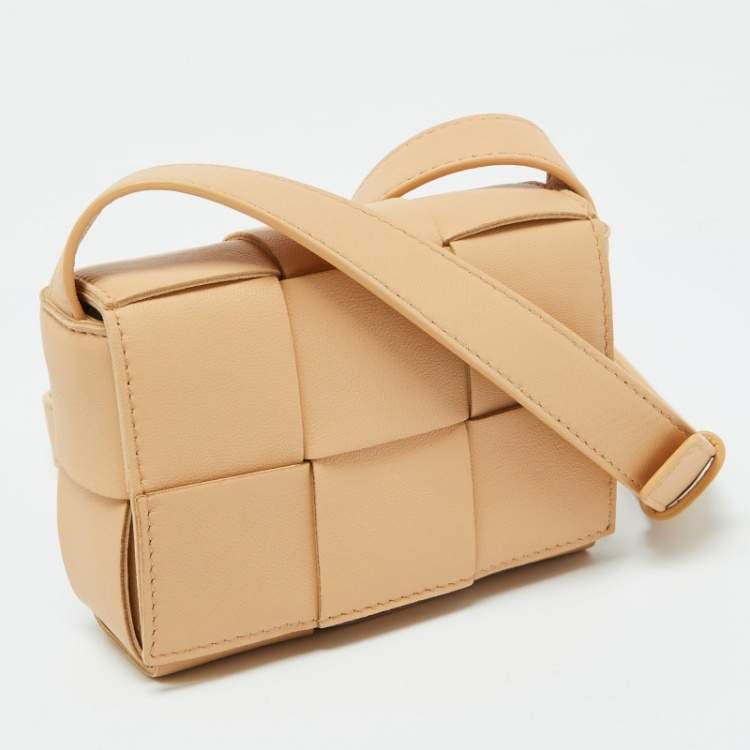 Pre Owned Bottega Veneta Beige Intrecciato Leather Mini Candy Cassette Crossbody Bag