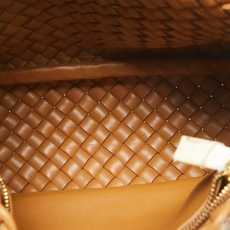 Pre Owned Bottega Veneta Brown Padded Intrecciato Leather Small Cobble Shoulder Bag